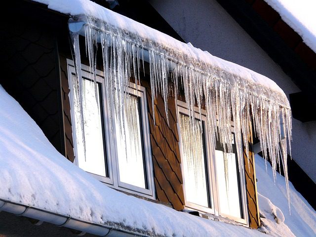 Icicles on a roof 