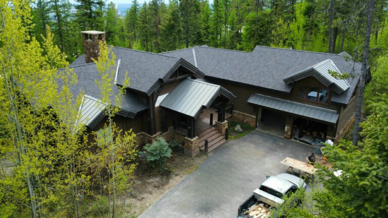 hosuse in montana with shingle roof