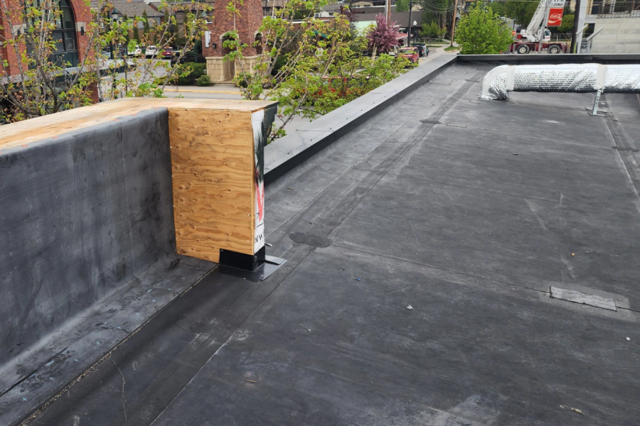 EPDM roofing installation (1)